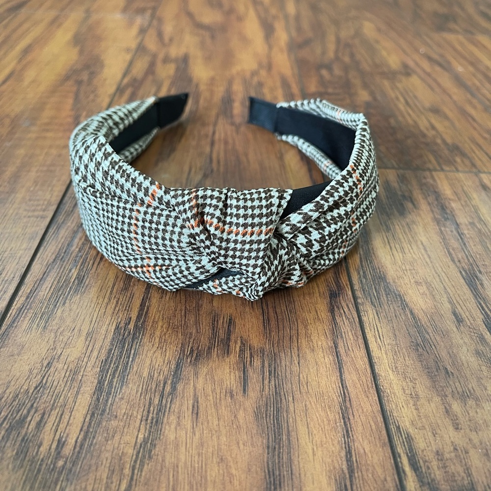 NEVER WORN women’s headband